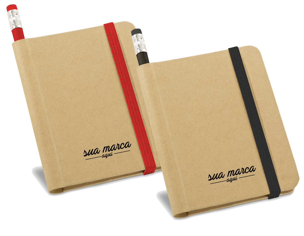 Caderno A7 com 70 folhas não pautadas de papel reciclado, capa dura em cartão e elástico. Incluso lápis com borracha na ponta. 82 x 105 mm
