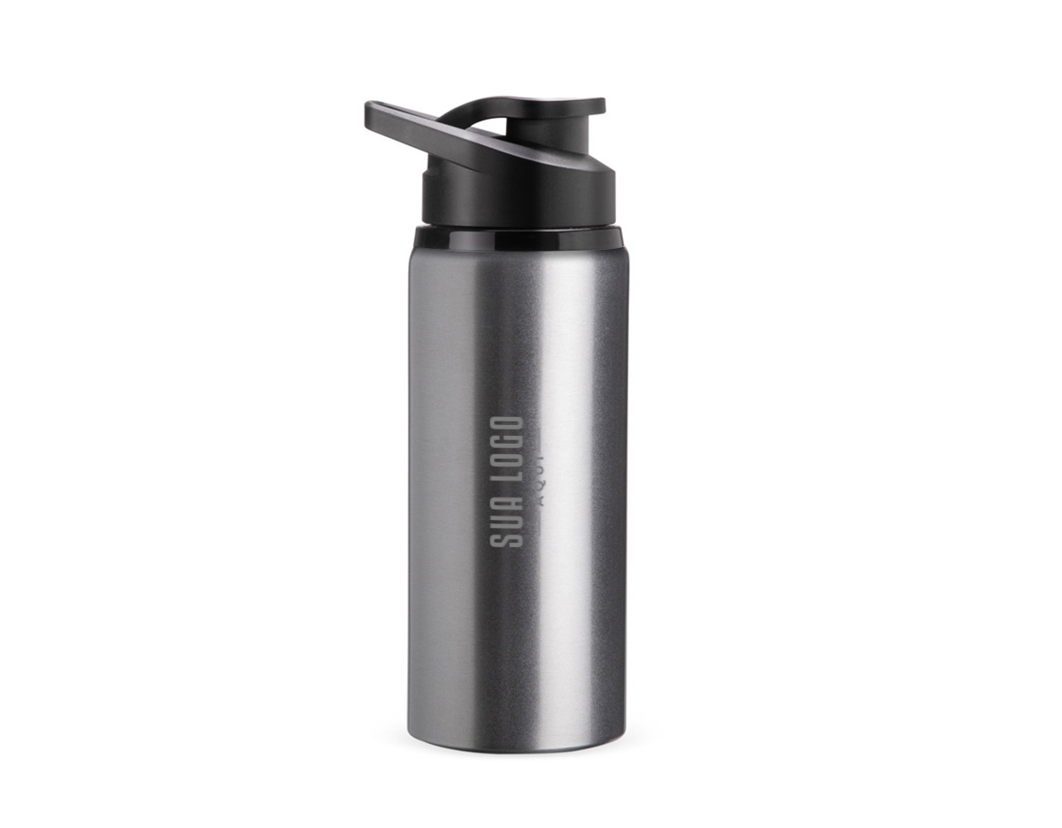 Squeeze em alumínio com pintura de acabamento brilhante e capacidade máxima de 650ml. Possui tampa rosqueável em plástico com alça fixa e tampa protetora para o bocal.