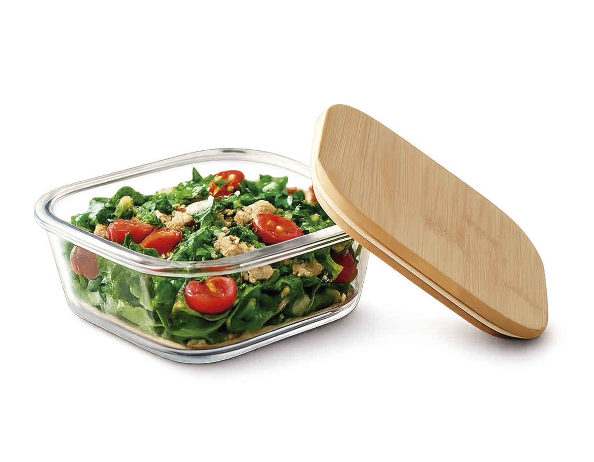 Marmita compacta com capacidade de 400 ml, produzida em vidro borossilicato resistente e ideal para o armazenamento de alimentos. Possui tampa hermética em bambu, que auxilia na vedação e preservação dos alimentos. Prática e elegante, é uma ótima opção de brinde corporativo para o dia a dia.