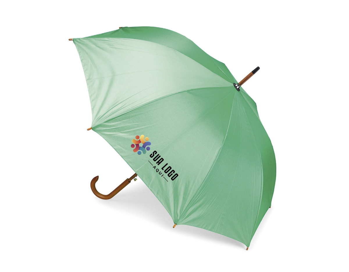Guarda-chuva em poliéster com abertura automática por botão metálico. Possui estrutura com haste e pegador em madeira de bétula, oito varetas metálicas e faixa para fechamento em velcro.