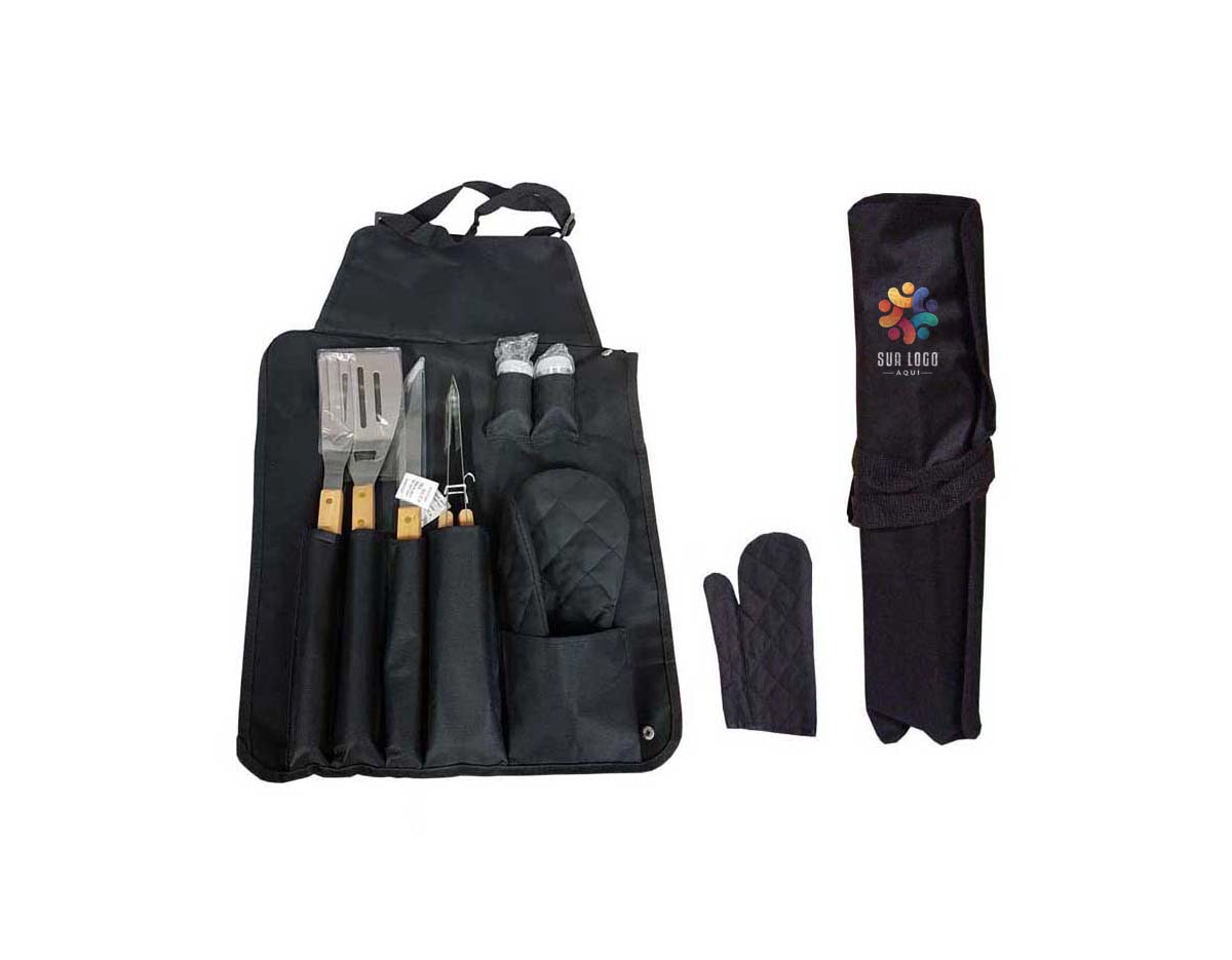 Kit churrasco com avental, Contém espátula, garfo, faca, pegador, saleiros e luva.