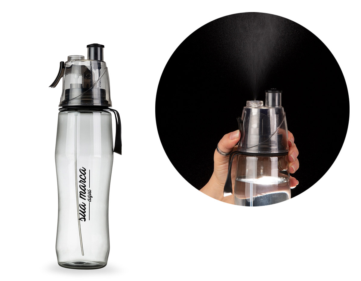 Squeeze plástico 700ml transparente com borrifador. Possui tampa plástica resistente, para uso basta levantar o bico e para utilização do borrifador basta pressionar a alavanca lateral. Acompanha alça plástica