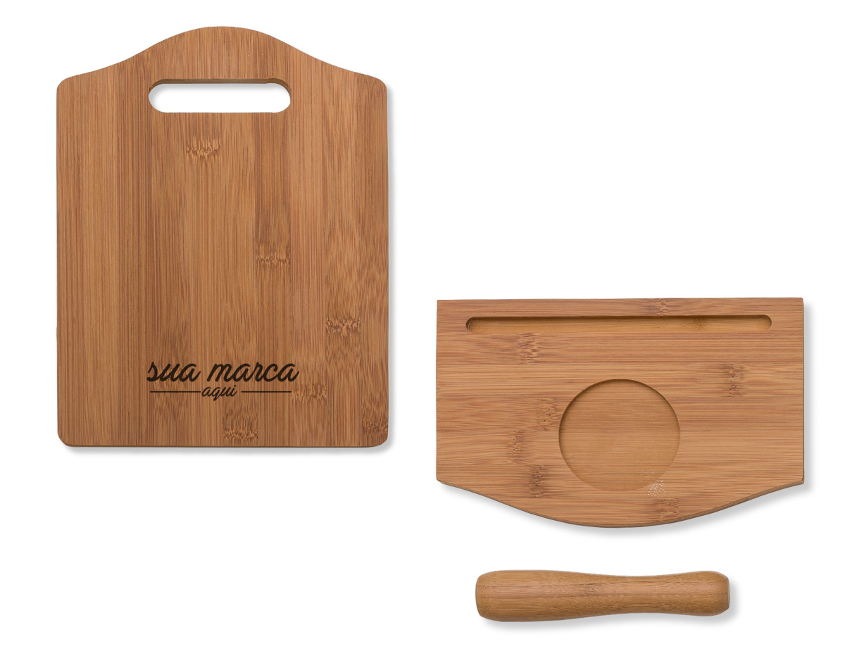 Kit caipirinha 3 peças, contém: tábua de corte, socador e tábua com suporte para copo (não acompanha) e suporte de encaixe para a tábua de corte.