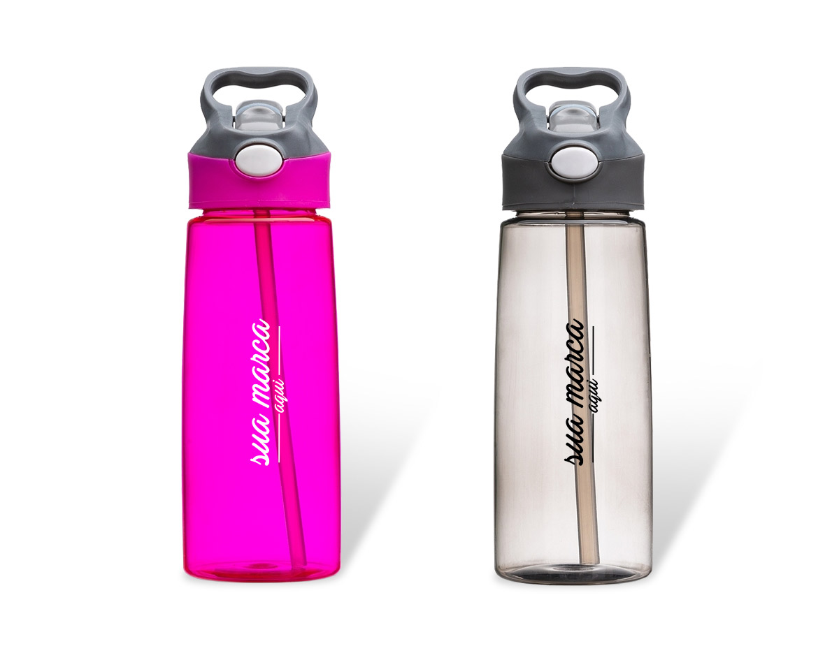 Squeeze 650ml plástico com acionador para abertura. Material plástico transparente, possui tampa rosqueável com alça e botão acionador com proteção plástica para o bico.