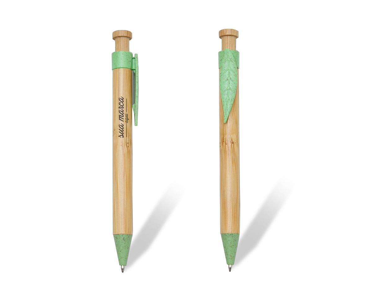 Caneta de bambu com detalhes plásticos e clip em formato de folha, aciona por clique.