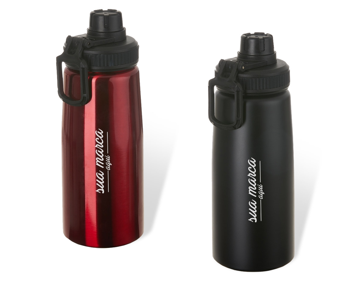 Squeeze metálico 750ml com alça para transporte, possui tampa com detalhe emborrachado e tampa protetora para o bocal.