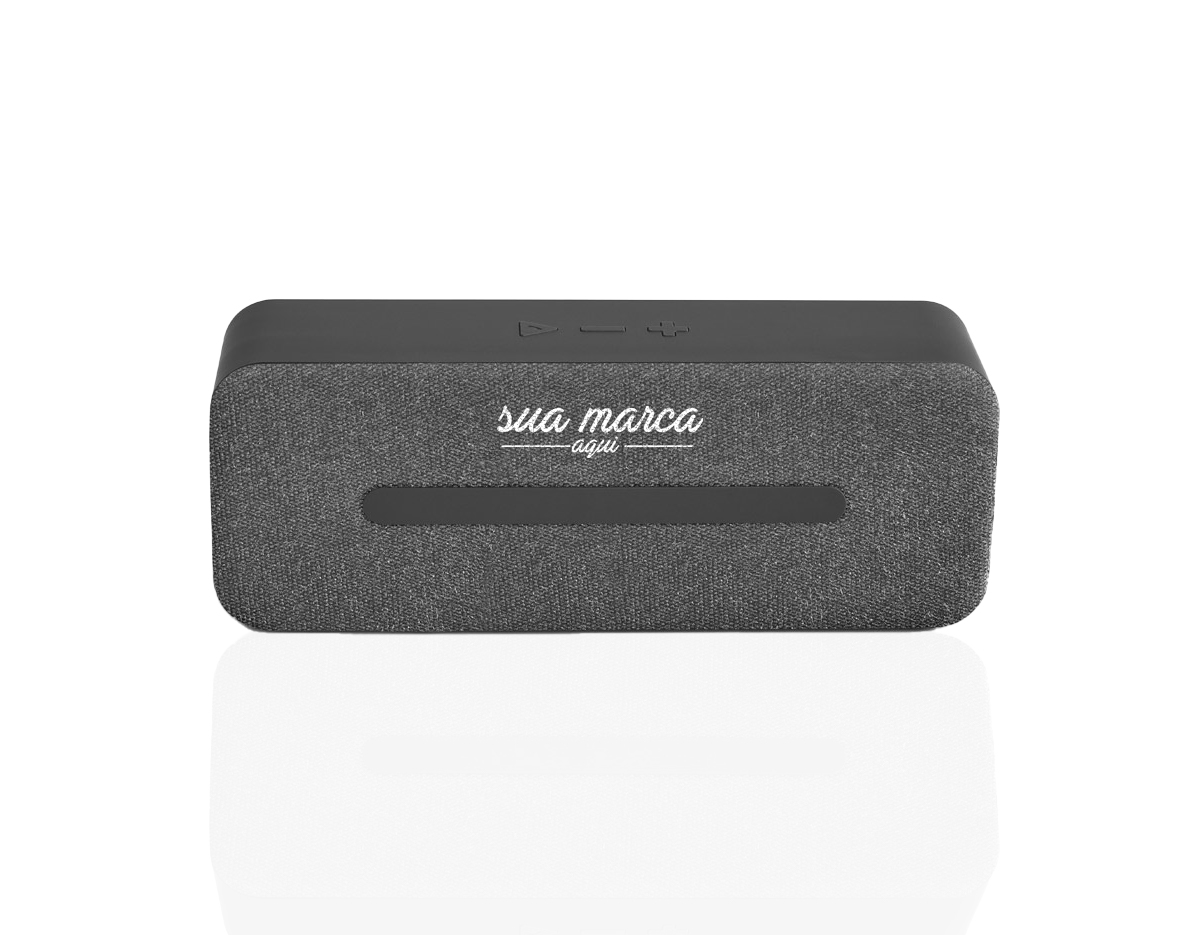 caixa de som com microfone em tecido texturado e ABS de design elegante e acabamentos detalhados. Com transmissão bluetooth 5.0 e alcance até 10 m.