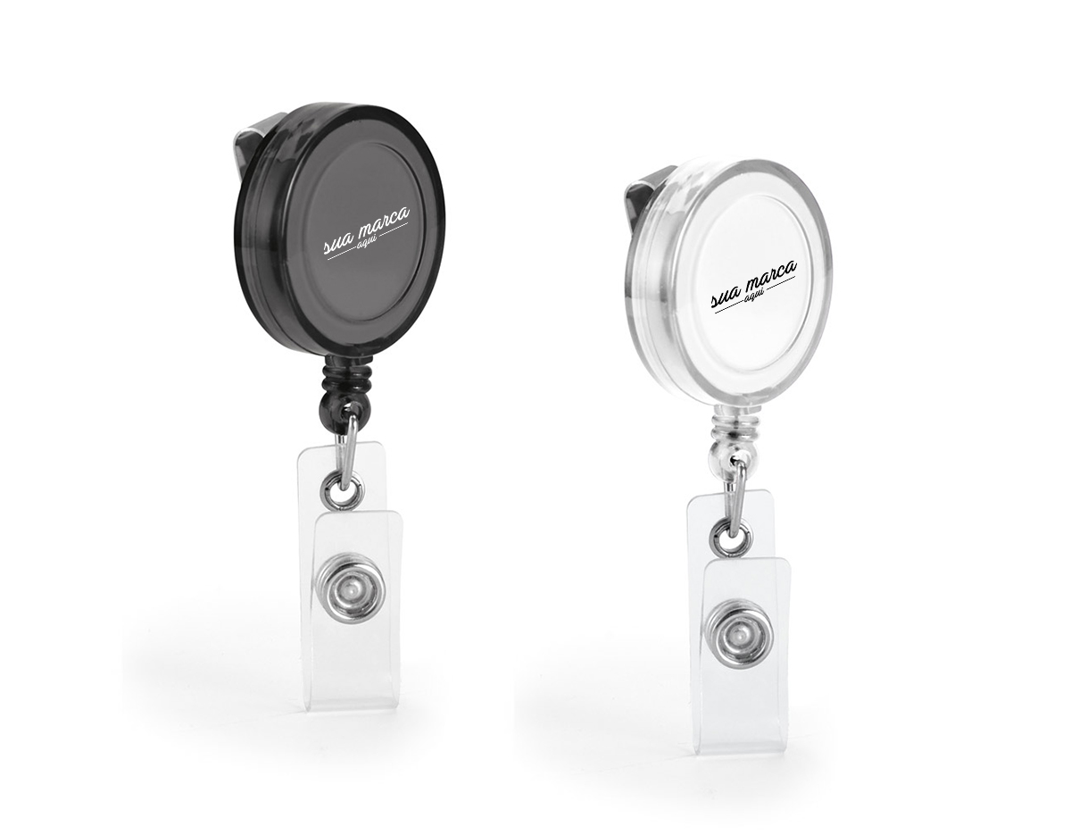 Porta crachá com clipe metálico com mecanismo extensível até aos 900 mm. Com presilha transparente e botão para adicionar bolsa porta-cartões.