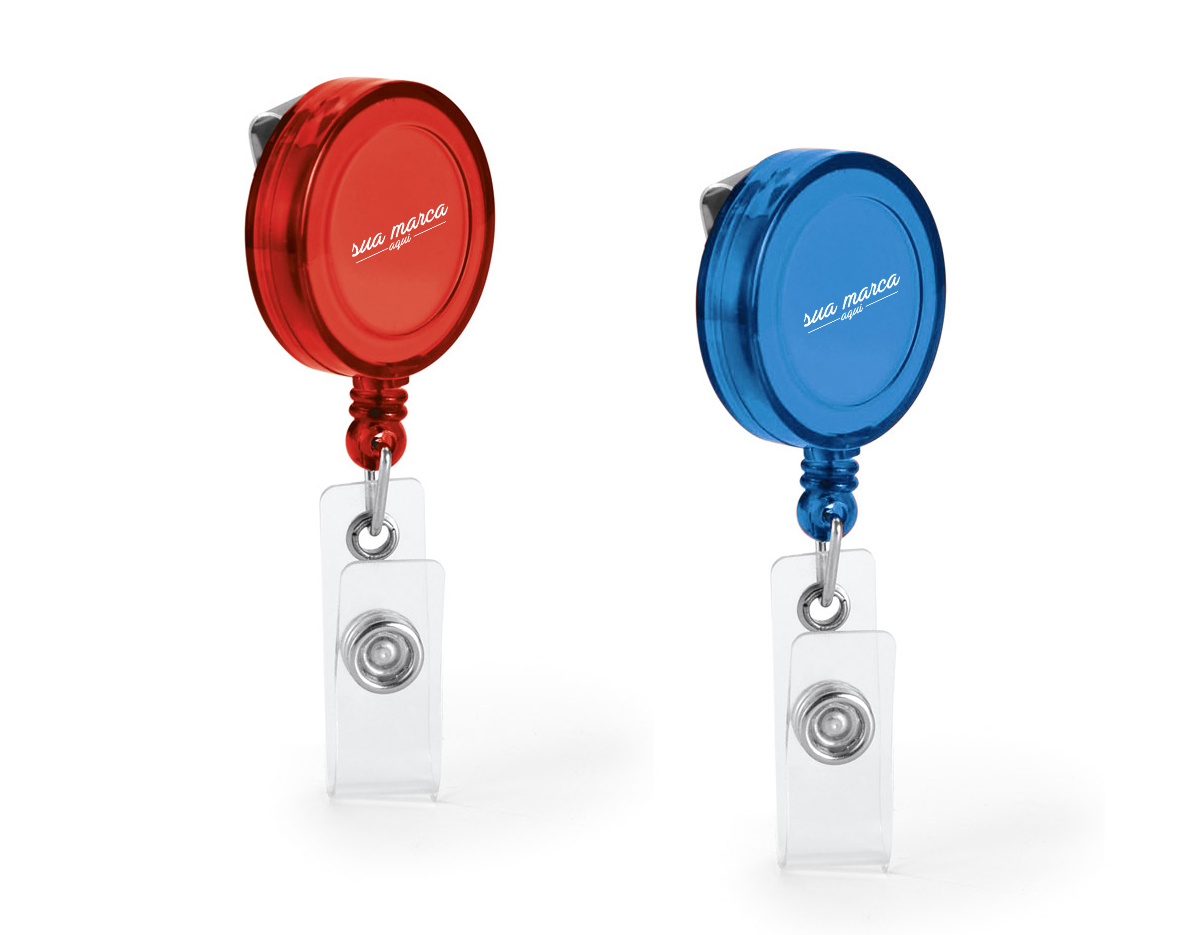Porta crachá com clipe metálico com mecanismo extensível até aos 900 mm. Com presilha transparente e botão para adicionar bolsa porta-cartões.