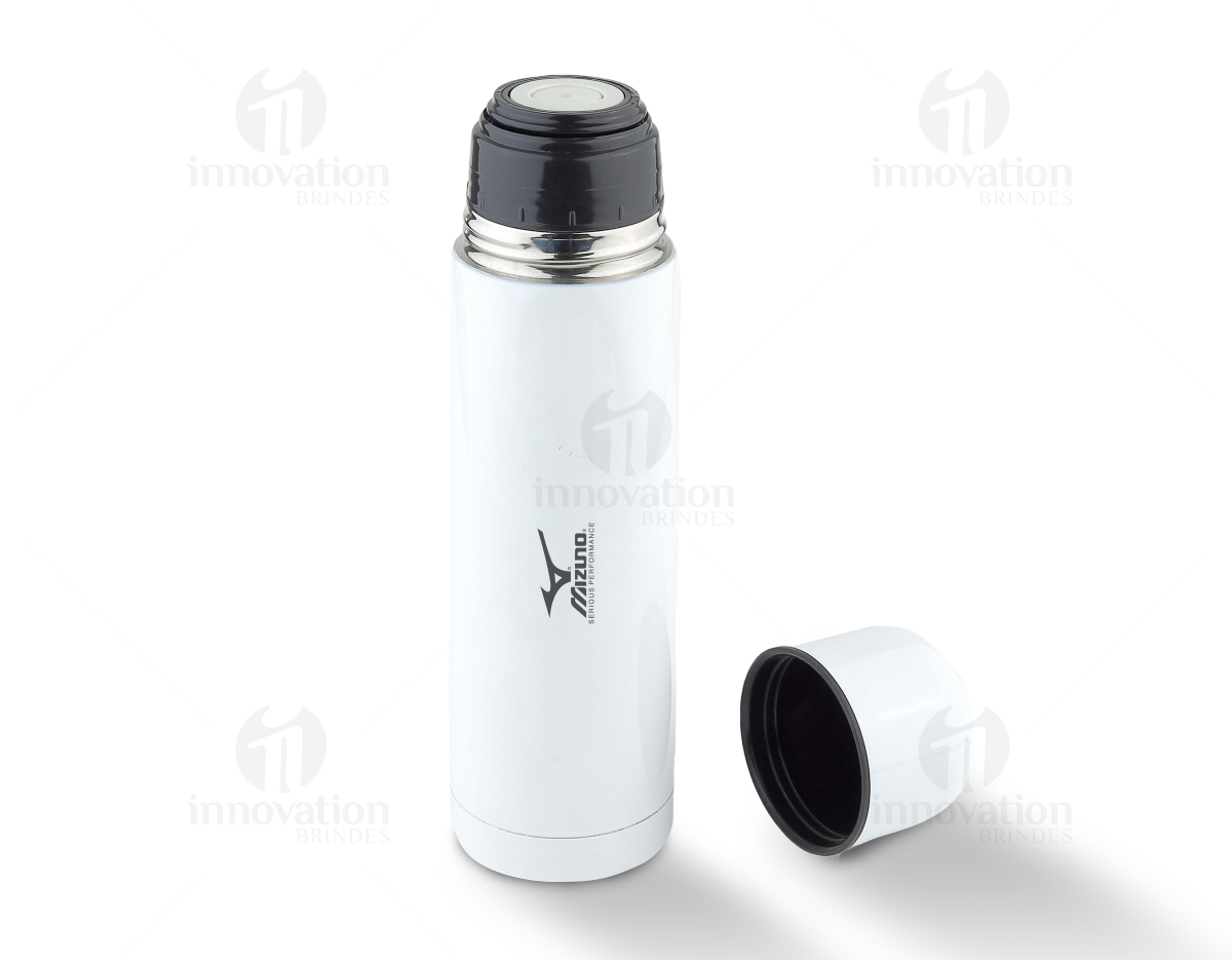 Garrafa em aço inox com parede dupla de 500 ml, conserva a temperatura quente ou fria e sua tampa pode ser usada como copo.