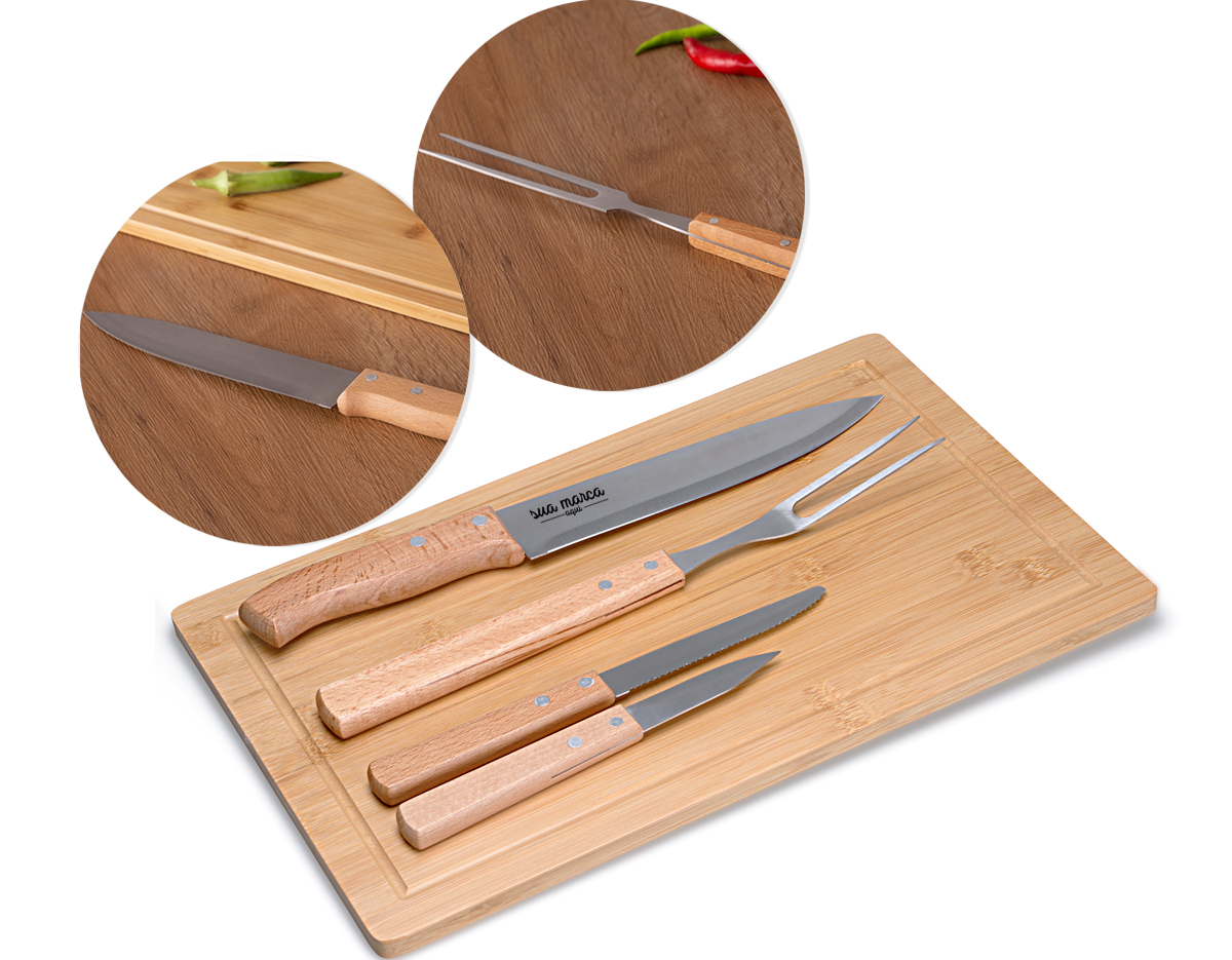 Kit churrasco, contendo: 5 peças
Tábua
Garfo trinchante
Faca para carne 
Faca para churrasco
Faca para vegetais
Obs.:Os componentes de madeira e bambu poderão apresentar tonalidades diferente.
