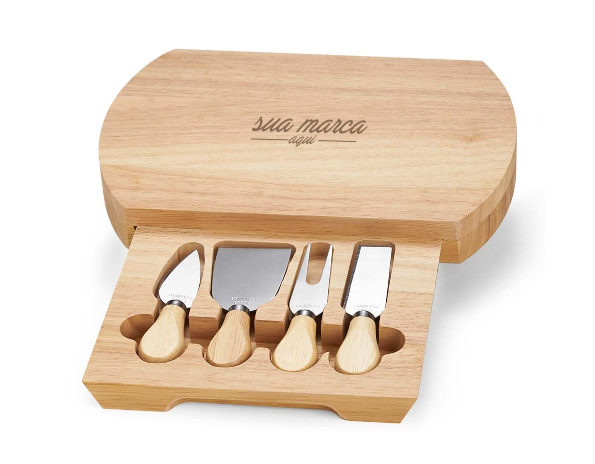 Kit queijo 5 peças, contém: tábua de bambu com gaveta para acomodação dos utensílios, faca com ponta, faca reta, garfo e espátula.