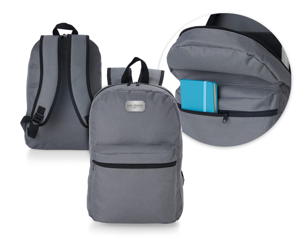 Mochila confeccionada em Nylon 17 Litros. Contém bolso frontal com zíper, alça de mão em nylon e alças para as costas ajustáveis.