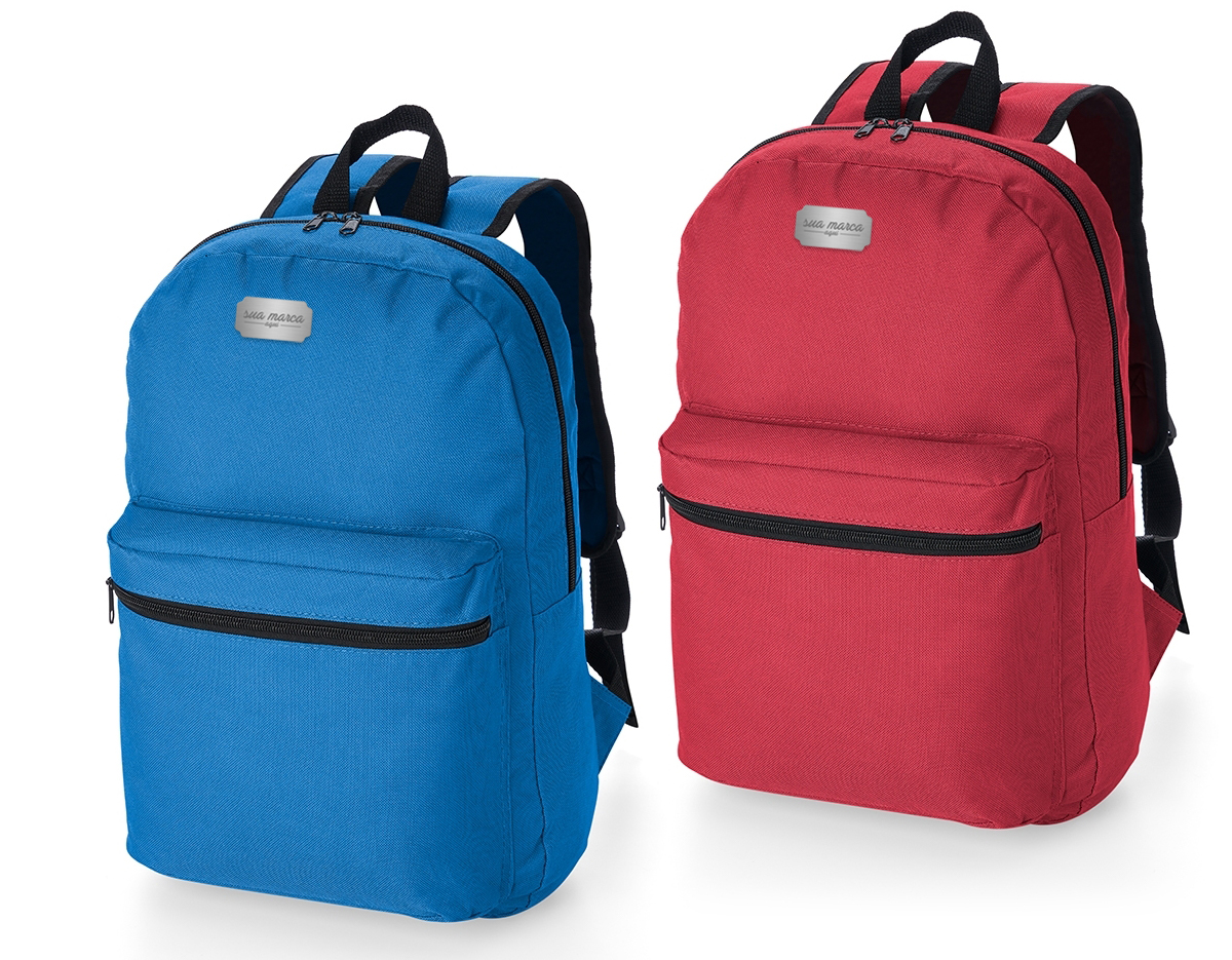 Mochila confeccionada em Nylon 17 Litros. Contém bolso frontal com zíper, alça de mão em nylon e alças para as costas ajustáveis.
