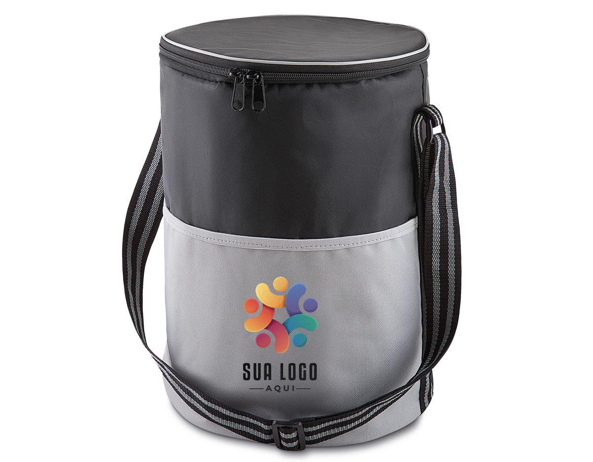 Bolsa térmica, capacidade 25 litros, tecido nylon e polyester na cor preta e cinza, bolso frontal, alça de ombro regulável, parte interna soldada