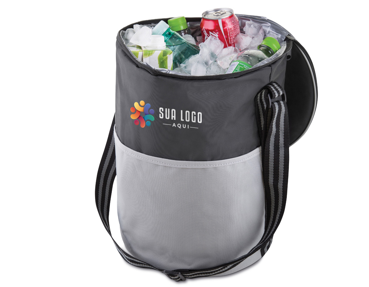 Bolsa térmica, capacidade 25 litros, tecido nylon e polyester na cor preta e cinza, bolso frontal, alça de ombro regulável, parte interna soldada