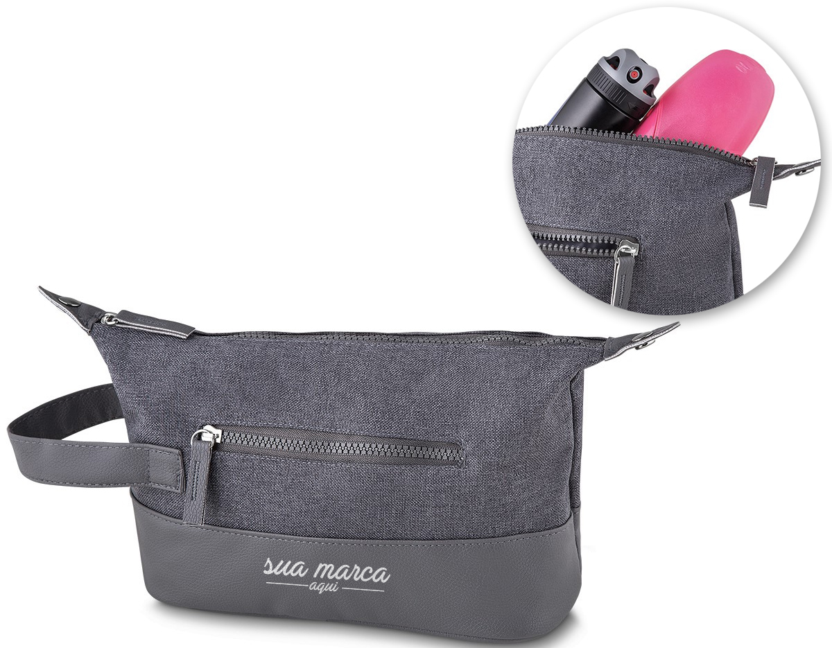 Necessaire couro sintético e detalhes em metal
