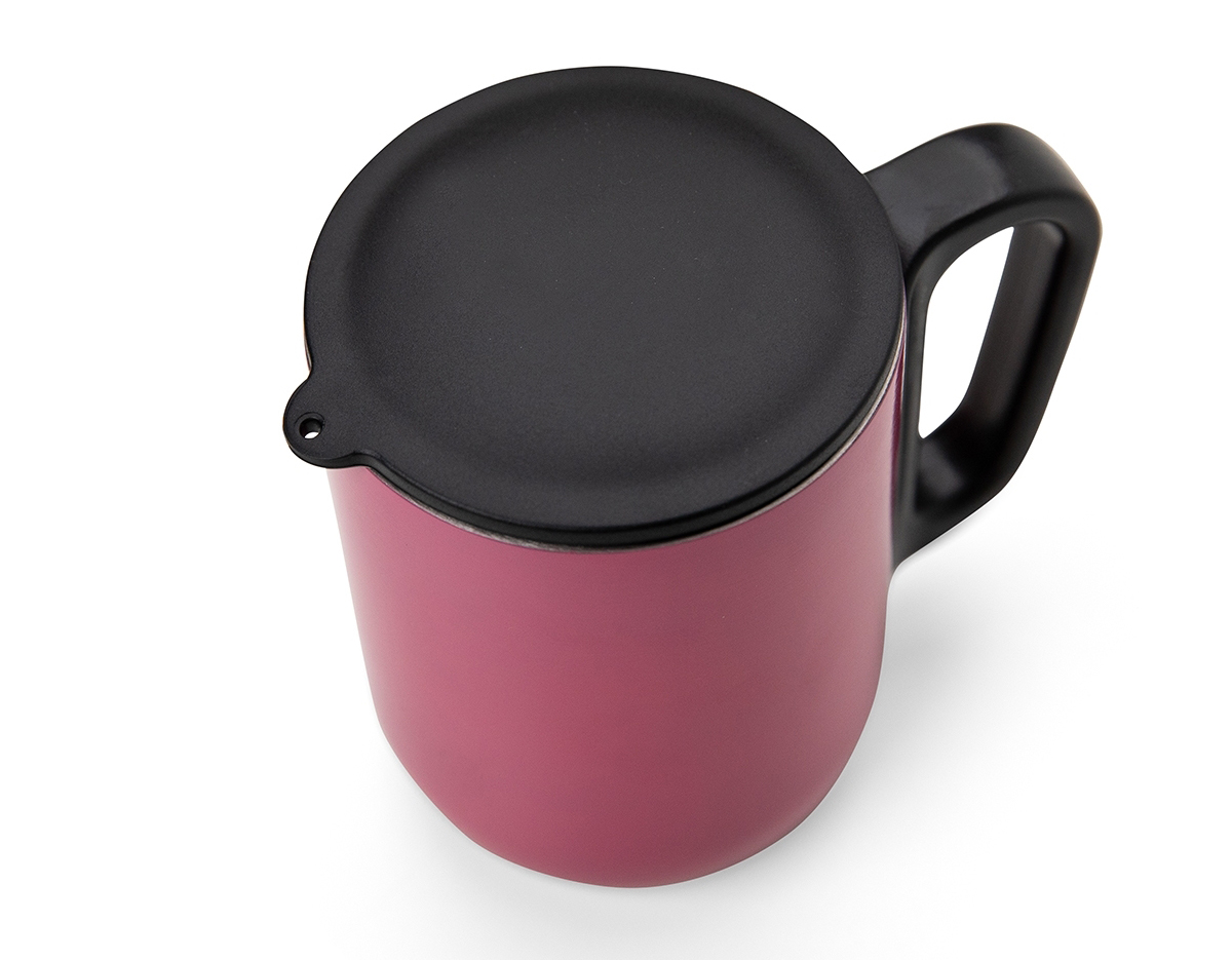 Caneca 250 ml parede dupla em Inox, com pegador de plástico, contém tampa plástica para vedação e base com EVA antiderrapante.