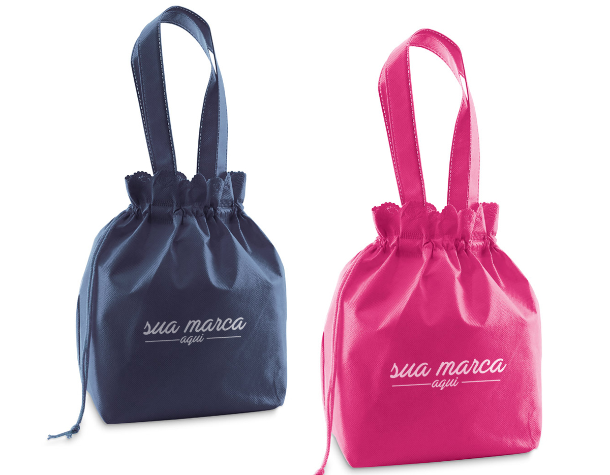 Bolsa multiusos em non-woven ( TNT - 80 g/m²) e termo-selada. 300 x 270 x 120 mm