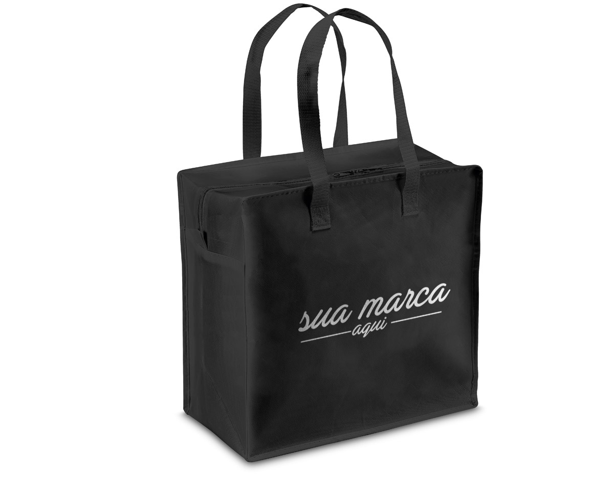 Sacola em non-woven laminado brilhante (140 g/m²) com zíper. A sacola tem encaixe para trolley, fundo reforçado e alças em webbing de 65 cm. 350 x 350mm