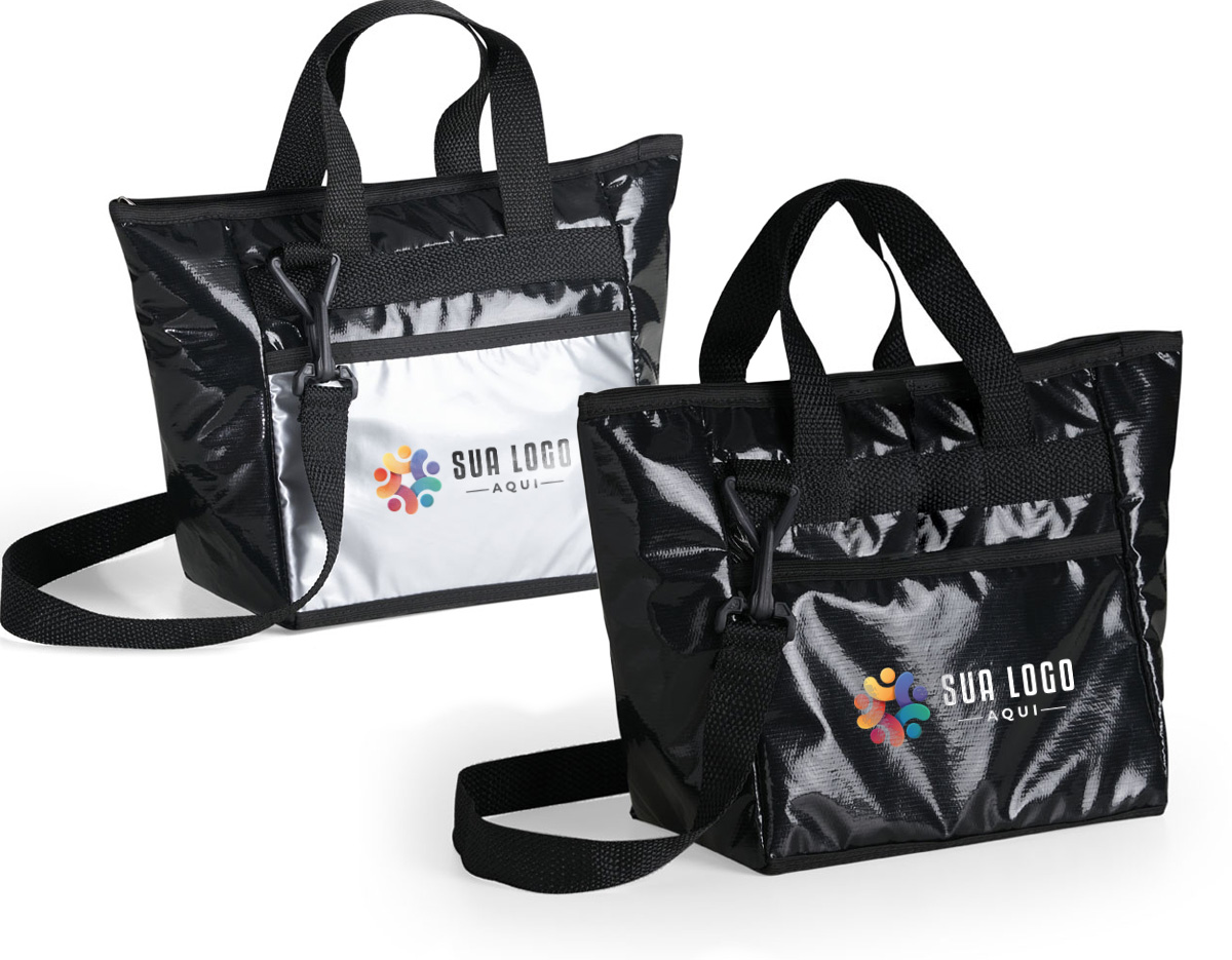 Bolsa térmica com capacidade para 7L feita de material sintético e plástico envernizado. Com fechamento em zíper e acompanha alças de mão e para uso transversal. Possui um bolso sem fechamento externo e um bolso interno.