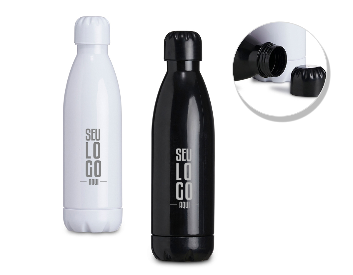Garrafa plástica com capacidade de 700ml, possui uma tampa rosqueável.