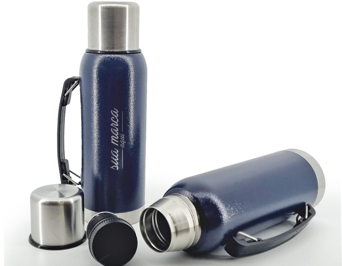 Garrafa térmica de inox livre de BPA com capacidade de 1 litro. Contém alça para transporte e pintura texturizada.
