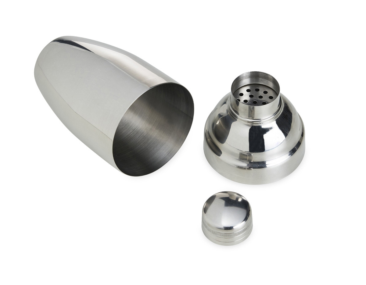 Coqueteleira de inox com capacidade para 600ml, contém tampa de pressão com peneira e tampa protetora.