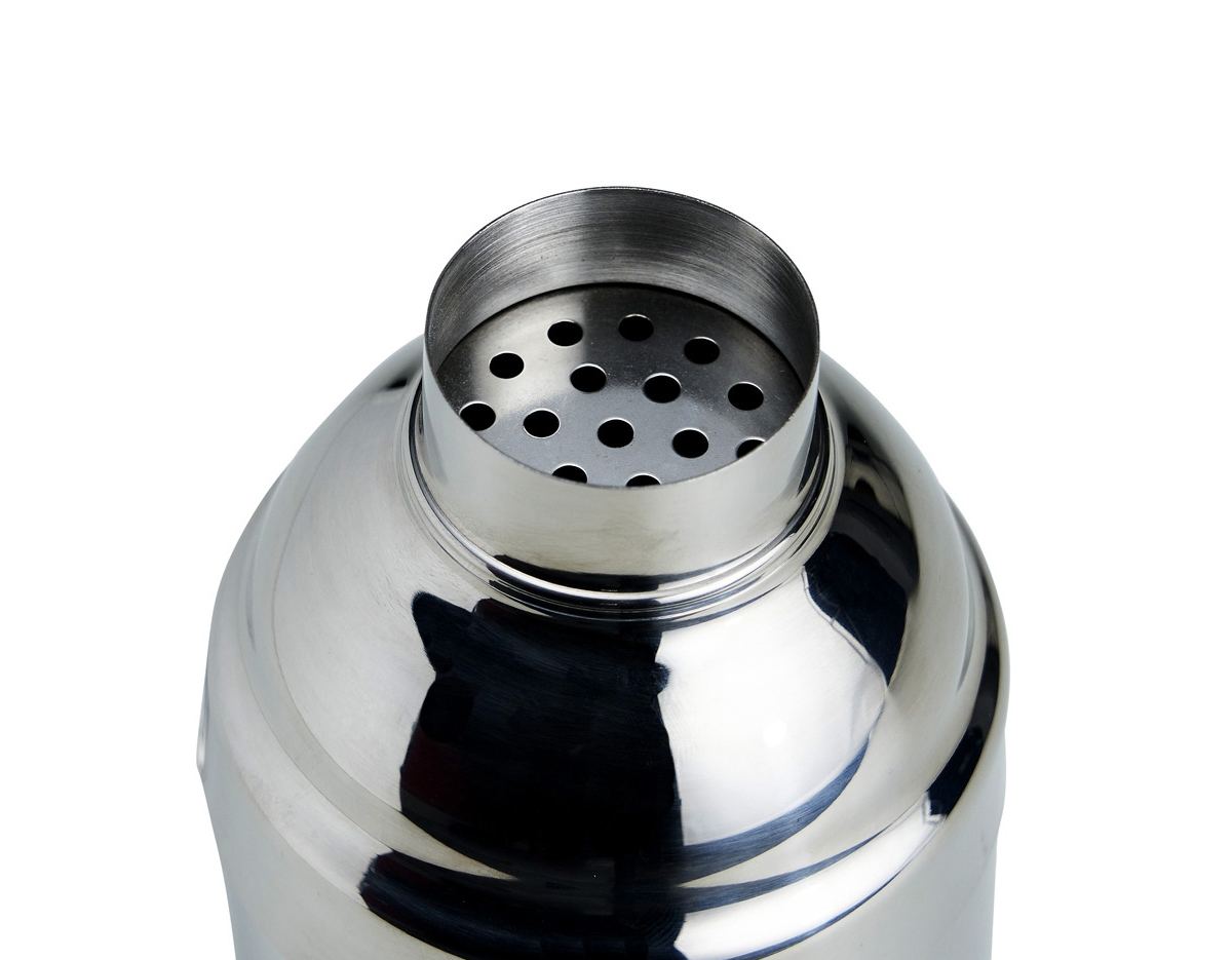Coqueteleira de inox com capacidade para 600ml, contém tampa de pressão com peneira e tampa protetora.