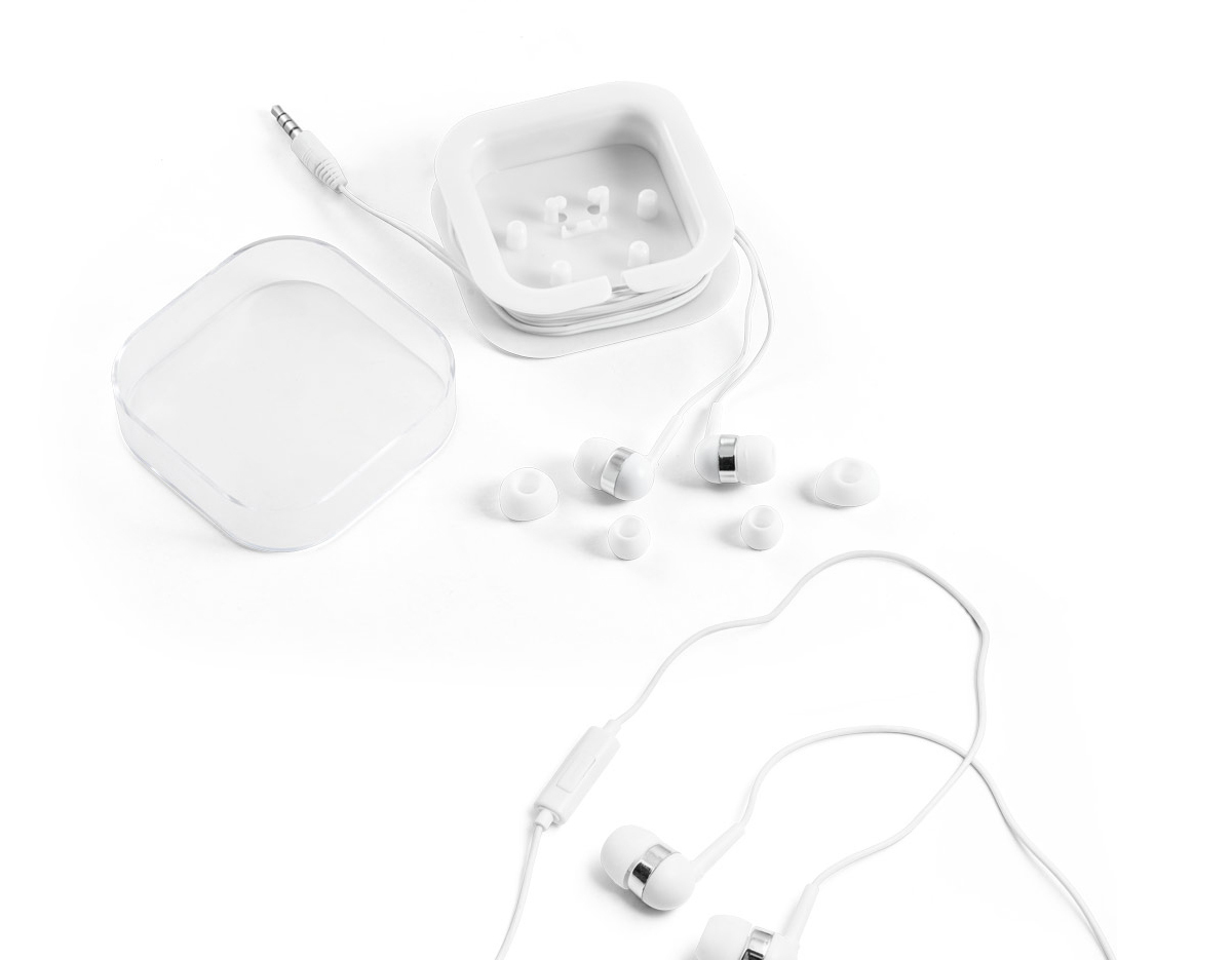 Fone de ouvido com microfone incorporado e cabo de 1,20 m com ligação stereo 3,5 mm. Inclui 2 pares extra de adaptadores de fone em silicone (dois tamanhos diferentes). Fornecidos em caixa de PS e ABS
