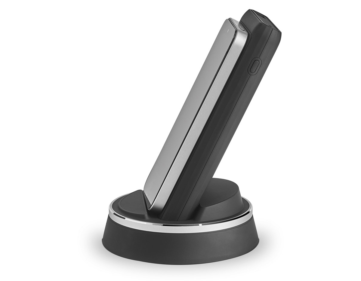 bateria portátil em ABS de design elegante e inovador pensada de forma a ser um objeto intuitivo e facilitador no dia-a-dia. Bateria em polímero de lítio com indicador de carga LED. Possibilita o carregamento de até 2 dispositivos em simultâneo com entrada DC 5V/2.0A e saída DC 5V/1-2. Bateria prática para levar para qualquer lugar com capacidade de 5 000 mAh e potência de carregamento de 5V. , com cabo micro USB incluso.