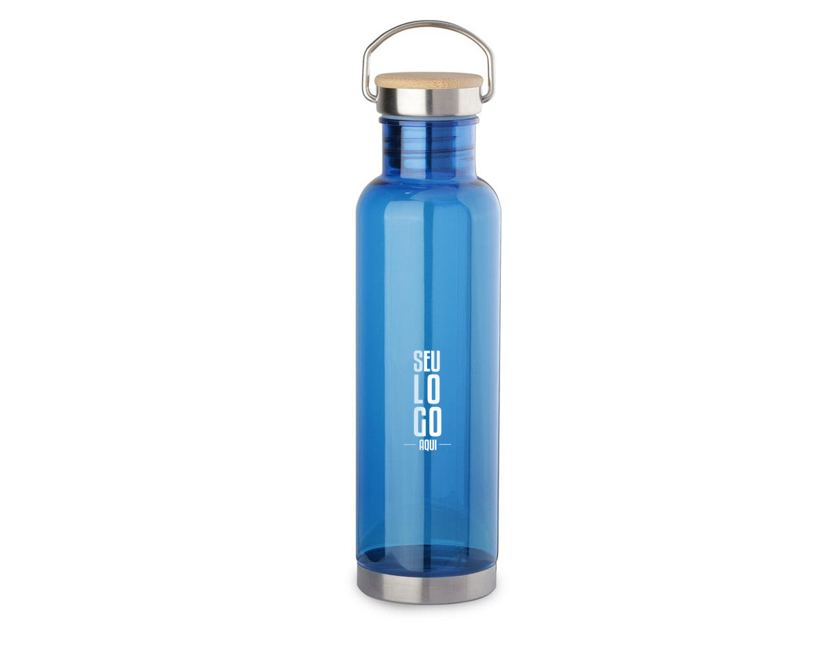 Garrafa plástica com tampa de aço inoxidável com detalhe na tampa em bambu. Tampa rosqueável. Com capacidade de até 750ml.