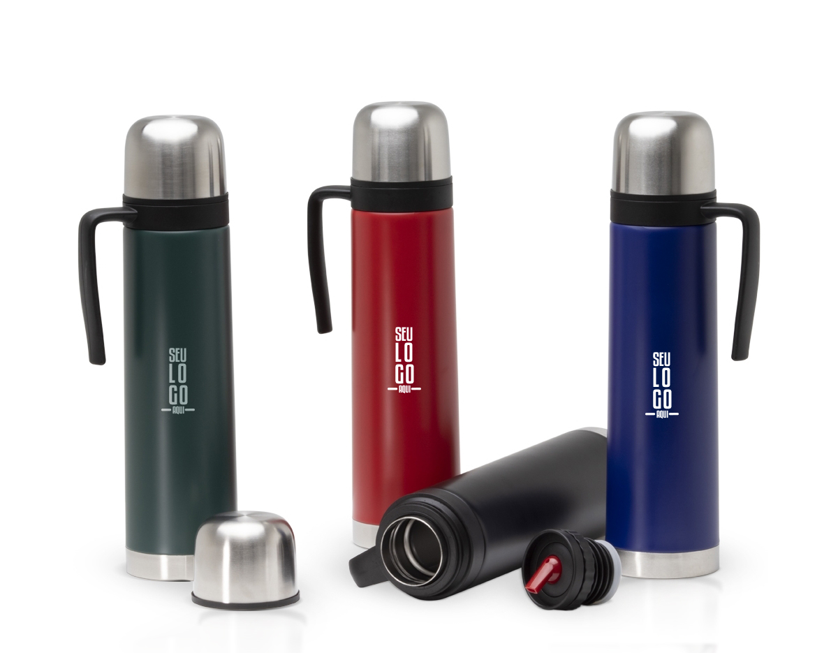 Garrafa térmica de inox com bico condutor e alça plástica, capacidade de 750ml.