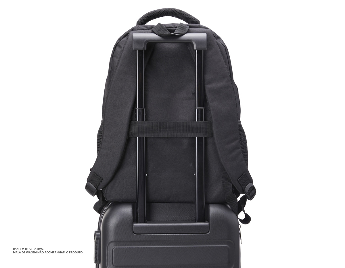 Mochila de nylon 30 litros com três compartimentos, sendo o principal com bolso para notebook 15,6.Com bolsos laterais telados, a mochila possui alça para encaixe em malas de viagem, duas alças de mãos e alças para as costas com revestimento espumado.
