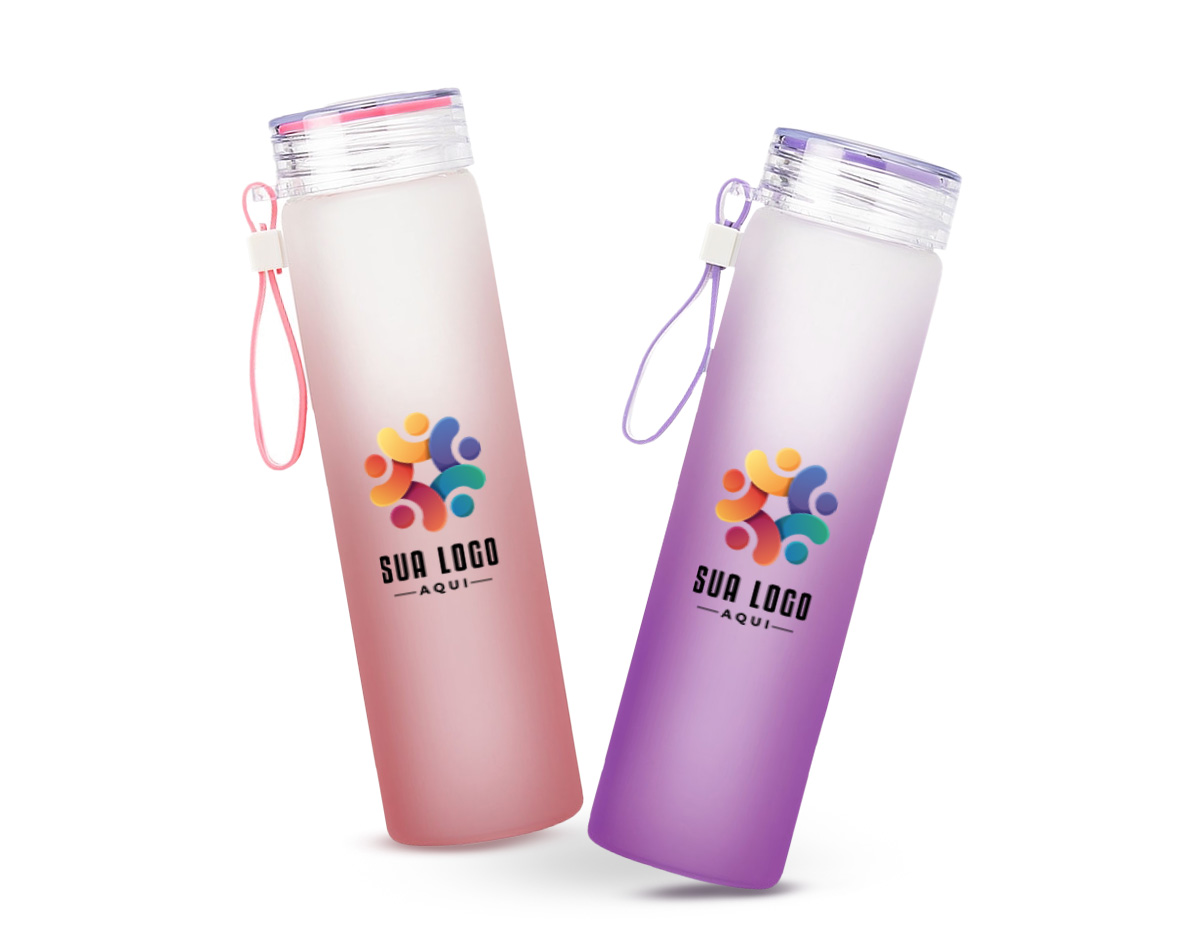  Garrafa de vidro jateado bicolor, capacidade de 470ml. Contém alça de silicone.