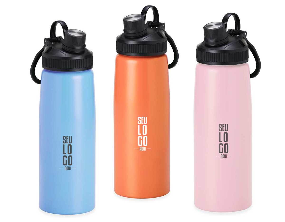 Squeeze inox 900ml com tampa plástica, bocal com tampa protetora e alça para transporte.