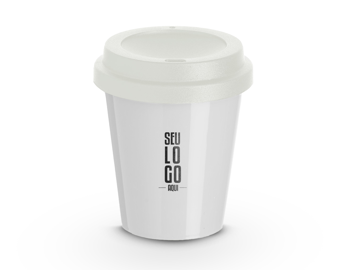Copo plástico com capacidade de 350ml, tampa com bocal.
