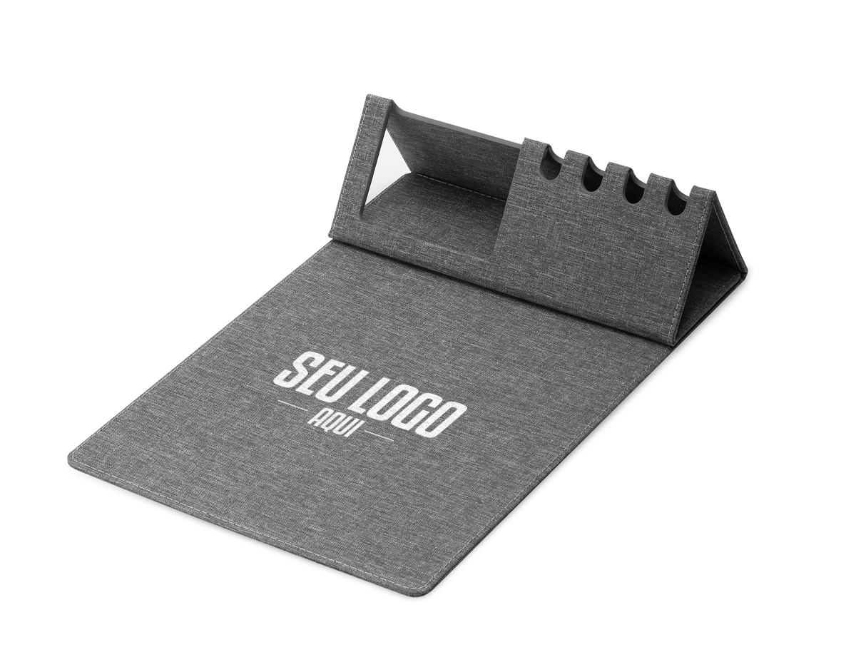 Mouse pad em material recilável, contendo,Porta canetas,Porta cartões ou apoio para celular