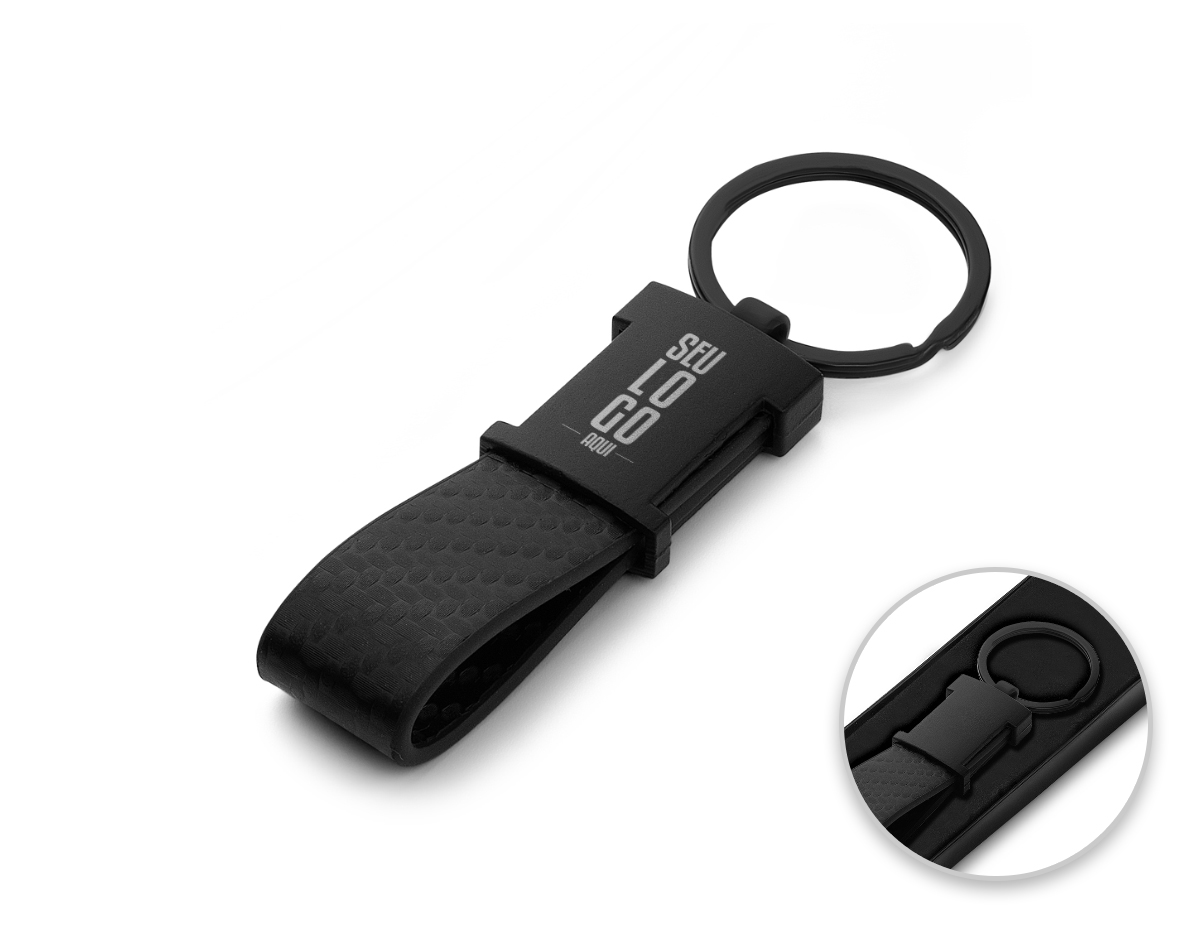 Chaveiro de metal em níquel brilhante + PU, acompanha caixa com berço aveludado.