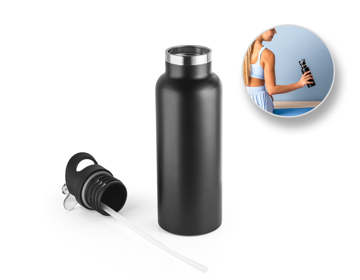 Garrafa em aço inox com parede dupla isolada a vácuo e tampa com boquilha de palhinha em PP. Capacidade até 570ml