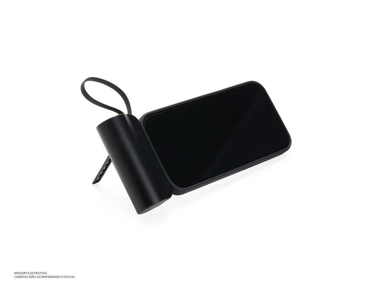 Power bank 5.000mAh plástico com indicadores de bateria em LED, contém haste de suporte para celulares com a entrada Lightning e cabo tipo-C acoplado. Acompanha cabo USB Tipo-C.