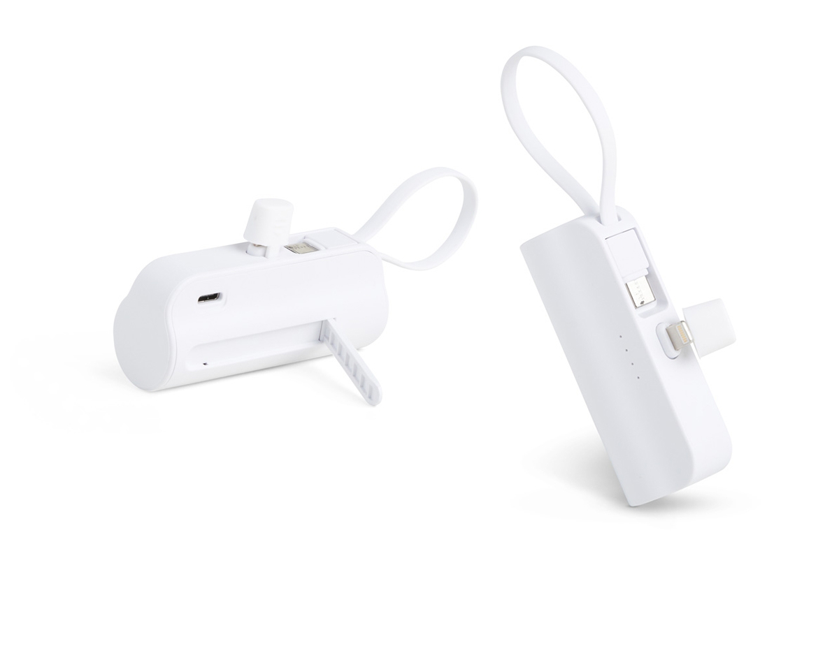 Power bank 5.000mAh plástico com indicadores de bateria em LED, contém haste de suporte para celulares com a entrada Lightning e cabo tipo-C acoplado. Acompanha cabo USB Tipo-C.