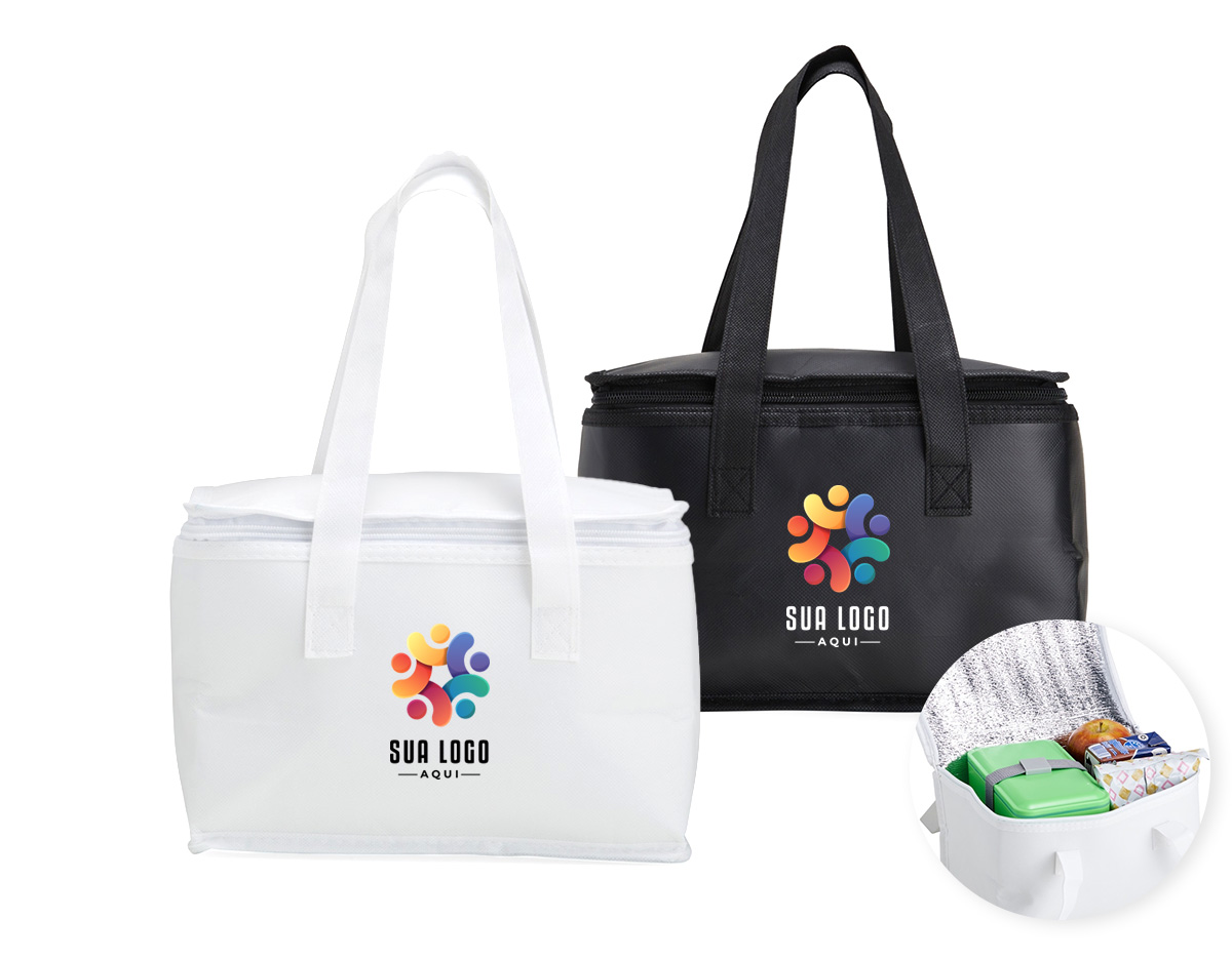 Bolsa térmica confeccionada em TNT, com capacidade aproximada de 6 litros, ideal para o transporte prático de alimentos e bebidas no dia a dia. Leve e de fácil manuseio, auxilia na conservação da temperatura por mais tempo. Seu formato funcional torna o produto versátil para diferentes ocasiões, sendo também uma alternativa adequada para ações promocionais e brindes corporativos.