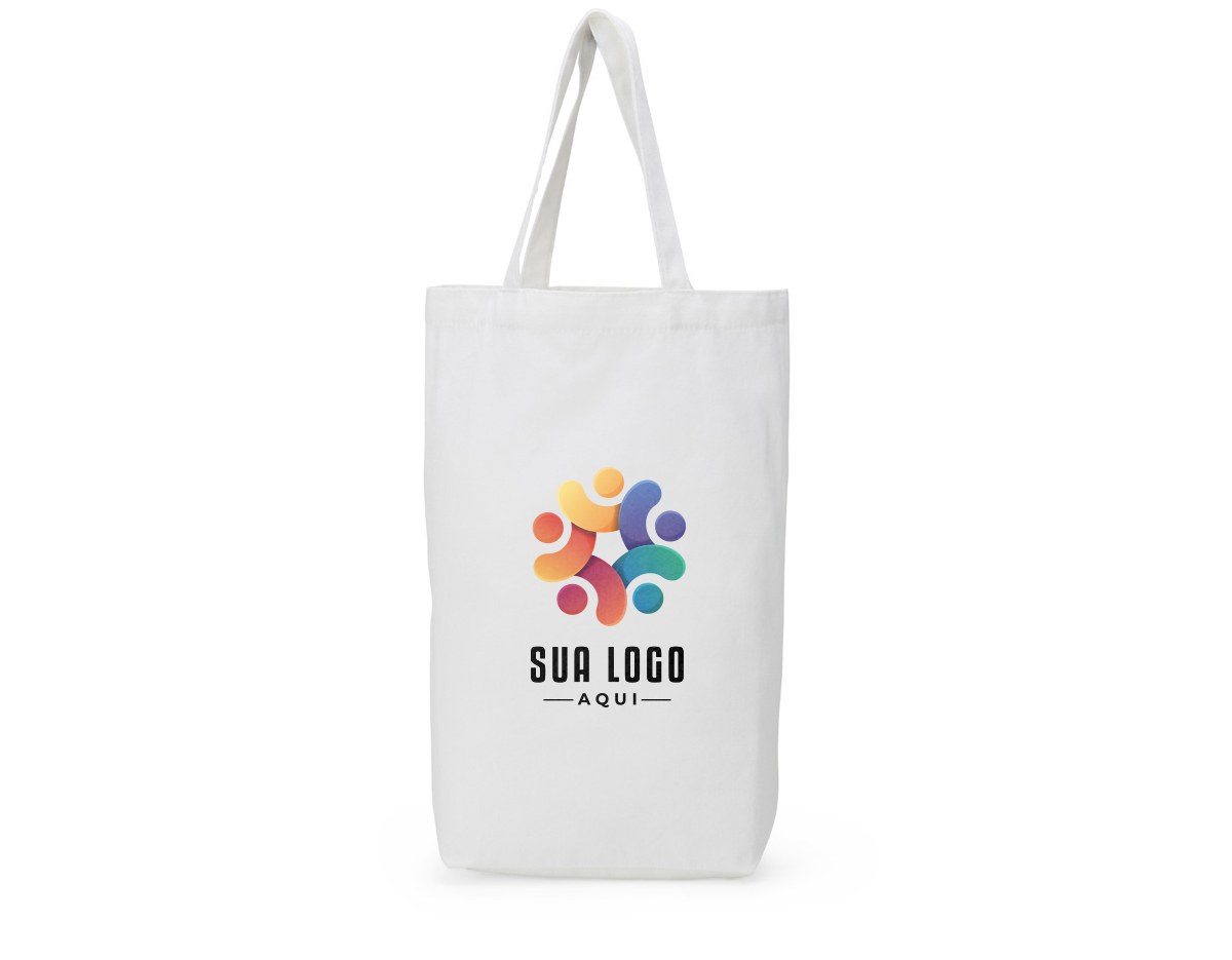 Sacola de algodão com alças costuradas na parte interna.
