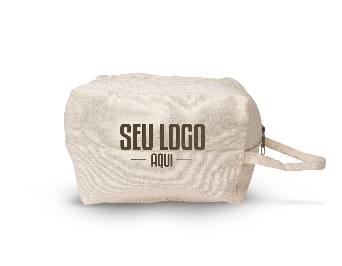Uma nécessaire de algodão com alça para transporte, perfeita para organizar seus itens essenciais de higiene pessoal. Feita de material durável e ecológico, oferece praticidade e estilo em viagens ou no dia a dia. Seu design simples e funcional permite transportar seus produtos de forma conveniente, enquanto sua alça facilita o transporte. Ideal para quem busca praticidade com um toque de elegância sustentável.