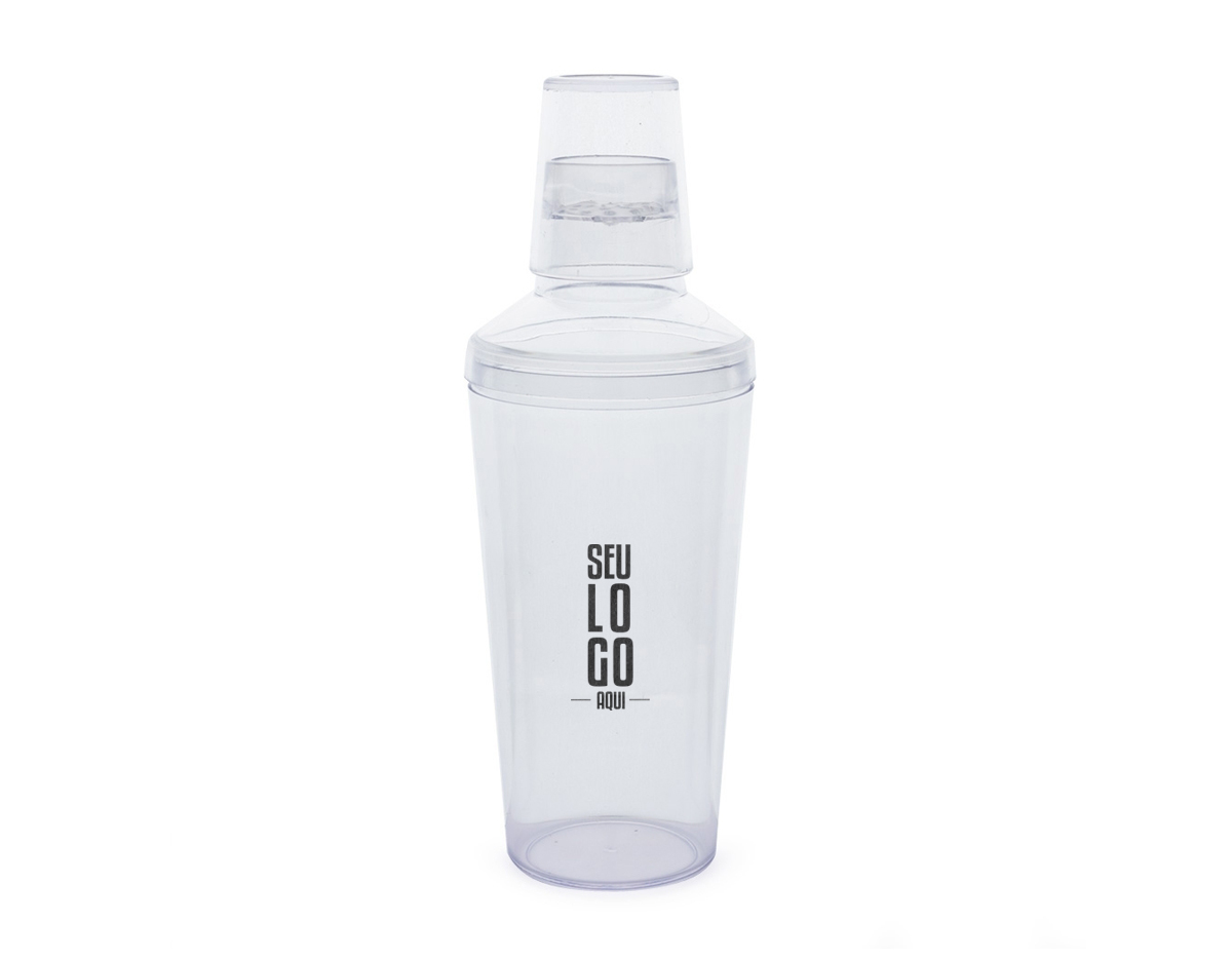 Coqueteleira de acrílico com capacidade de 560ml, possui tampa de encaixe com peneira e um copo pequeno utilizado como tampa.
