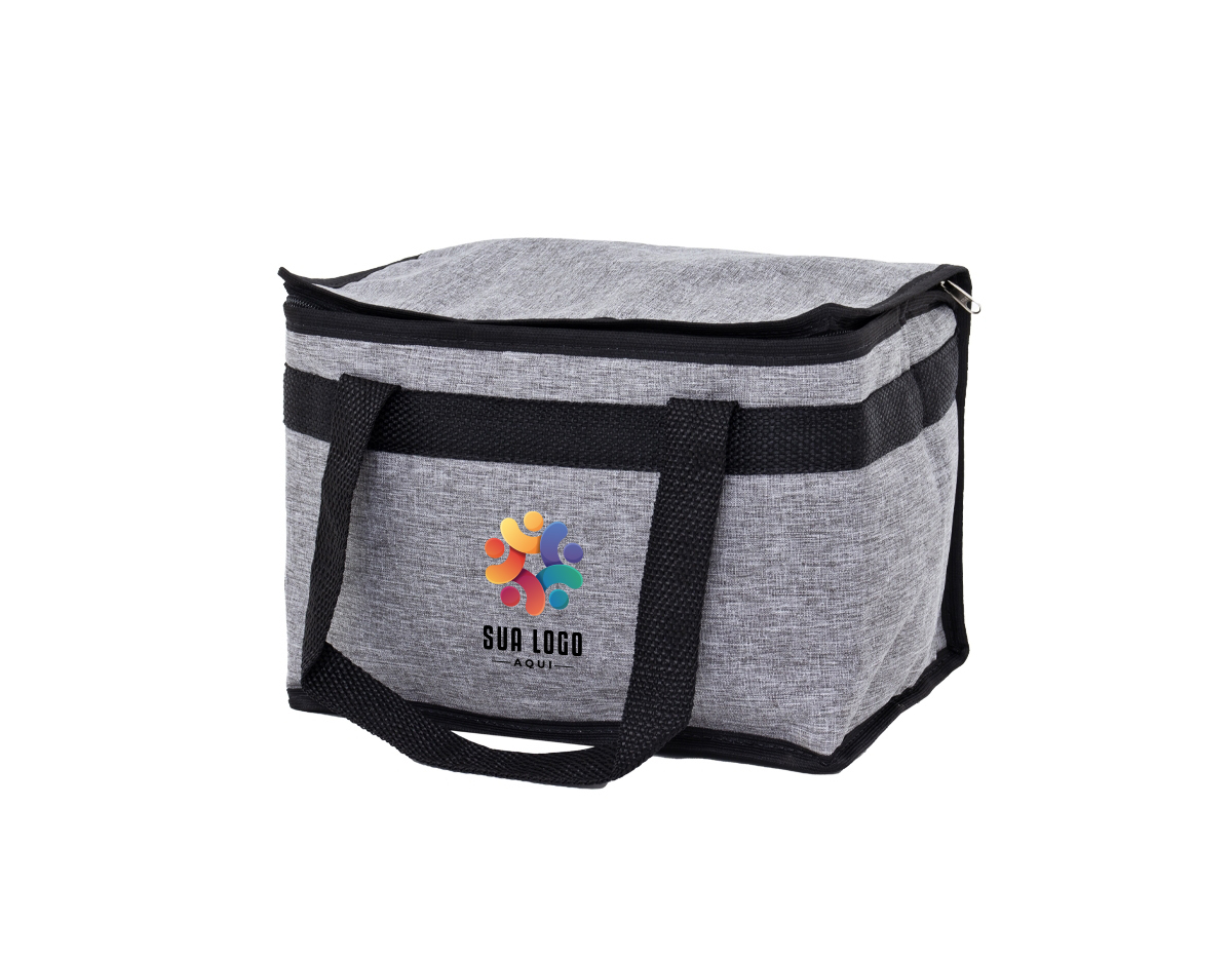 Bolsa térmica 13 litros confeccionada em poliéster, contém revestimento interno em polietileno atóxico soldado (não vaza) e alça para mãos.