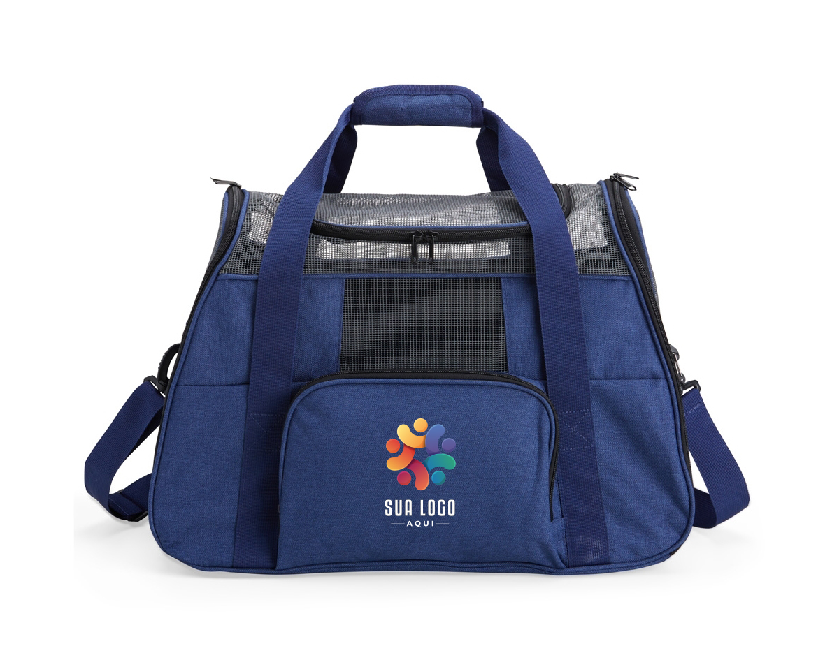 Bolsa para transporte de pets, confeccionada em tecido Oxford com compartimento frontal e bolsos laterais. Seu tapete dupla face, com uma camada aveludada, foi projetado para proporcionar o máximo conforto ao pet. Equipada com telas respiráveis em nylon, esta bolsa apresenta aberturas completas nas laterais e uma abertura superior, permitindo uma experiência de transporte arejada, com entrada e saída prática para o pet. As alças de mão, estrategicamente equipadas com suporte para junção, garantem conforto durante o transporte manual, enquanto a alça transversal proporciona um transporte ergonômico com distribuição mais eficiente do peso.
