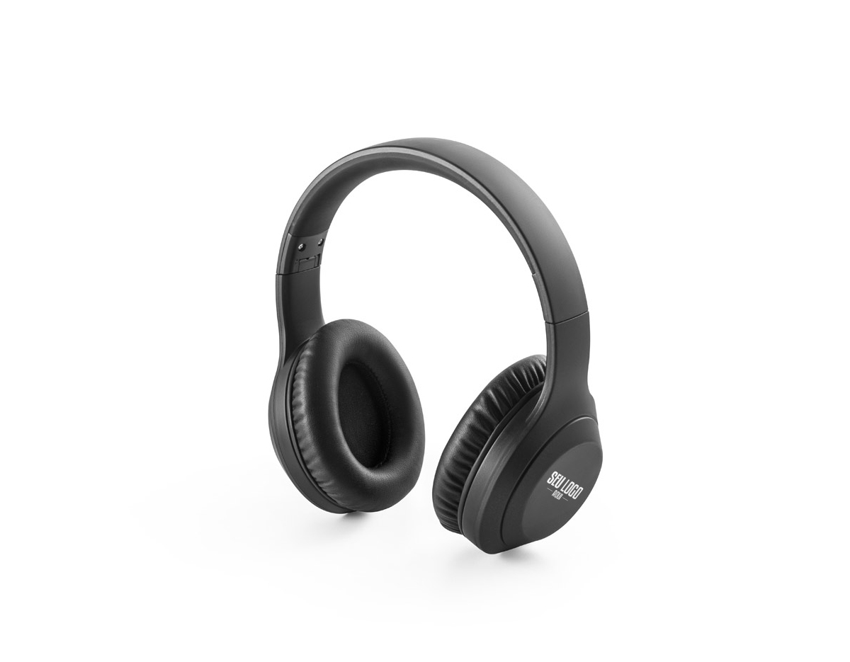 Fones de ouvido wireless dobráveis em ABS 100% reciclado com ANC - cancelamento de ruído ativo - permite que se concentre nas principais tarefas do seu dia ou que relaxe a ouvir as suas músicas favoritas sem interrupções. Possui transmissão BT 5.3 e uma bateria de 400 mAh, aproximadamente 15h de autonomia. Quando ligados ao seu dispositivo móvel ou computador podem ser controlados através de botões nos fones de ouvido. Se necessário também podem ser utilizados através de um cabo jack com 3.5 mm. Incluso um cabo de carregamento USB-C. Fornecido em caixa de papel kraft com bolsa. Aba: 300 x 200 mm | Caixa: 170 x 135 x 90 mm