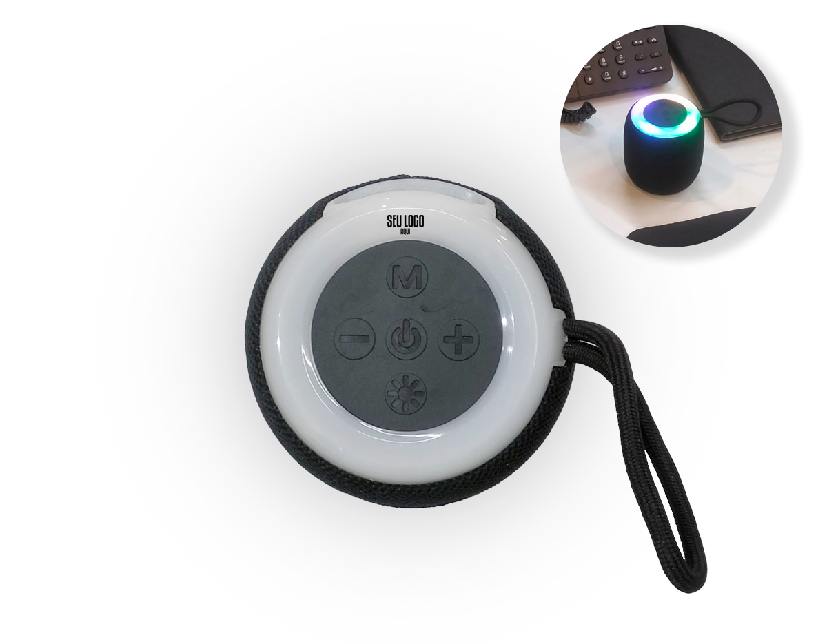 Caixa de de som multimídia TWS com luzes RGB. Qualidade sonora e conectividade total: compatível com bluetooth, rádio FM, cartão TF (MicroSD) e pen drive. Iluminação dinâmica, são 7 modos de iluminação RGB com movimentos diferentes. Sua tecnologia TWS permite sincronizar duas caixas de som em uma, criando uma experiência imersiva com qualidade sonora e potência excepcionais. A caixa de som executa nos modos rádio FM, cartão TF (MicroSD) e pen drive. Acompanha cordão de nylon e cabo USB-V8.